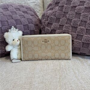 Coach Tan Signature Zip Wallet